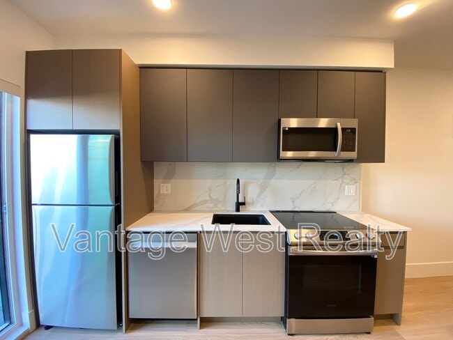 Building Photo - 720-720 K. L. O. Rd