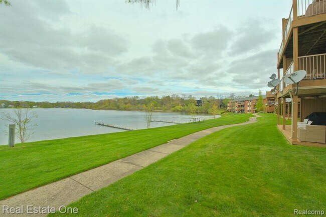Foto del edificio - 1944 Klingensmith Rd