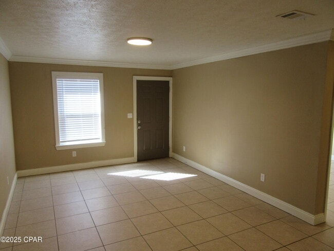 Foto del edificio - 1410 New York Ave