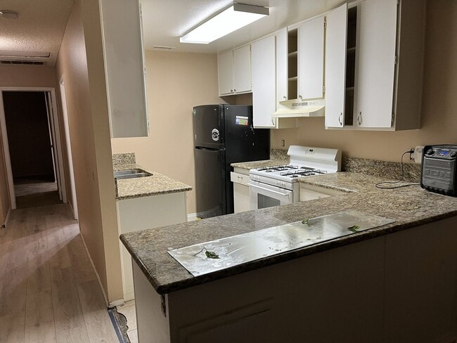 Foto del edificio - 3 BR 2 BA in Lake Elsinore $2395/month