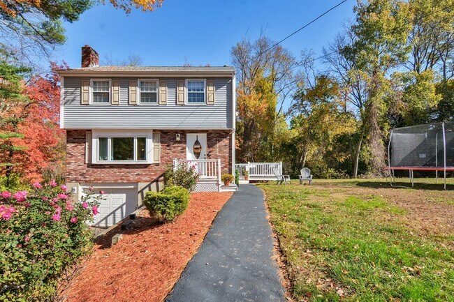 Building Photo - 15 Appaloosa Dr