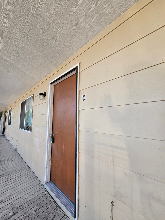 Photo - 17 University Dr (Colorado Springs, CO) Apartment