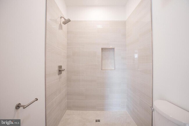 Foto del edificio - 1611 Swain St