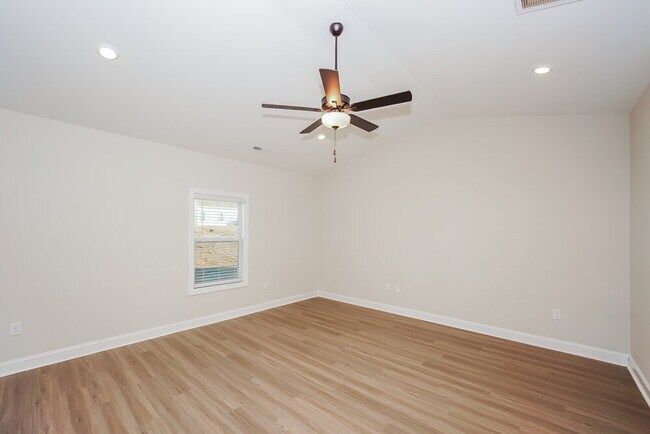 Building Photo - 146 Adams Tree Wy