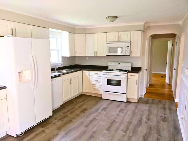 Photo - 4-Bedroom Home for Rent Summer 2026