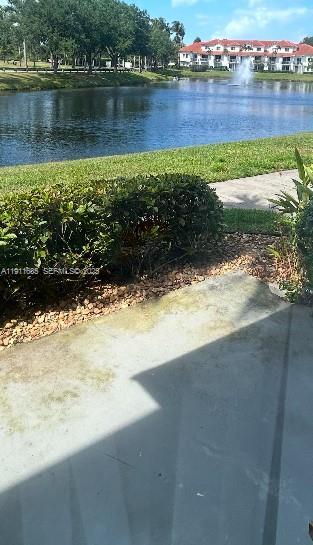 Foto del edificio - 2032 Alta Meadows Ln