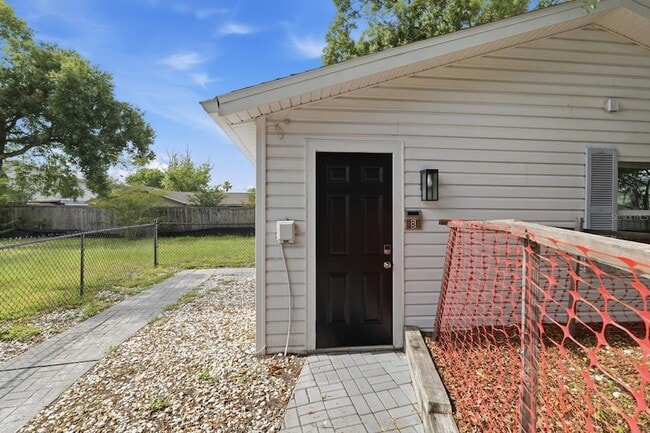 Building Photo - 15509 Casey Rd