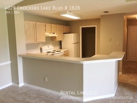 Foto del edificio - 4029 Crockers Lake Blvd