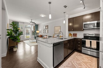 Building Photo - Fountains Matthews