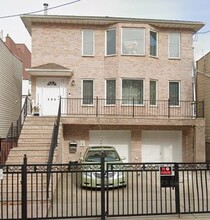 Building Photo - 352 4th St