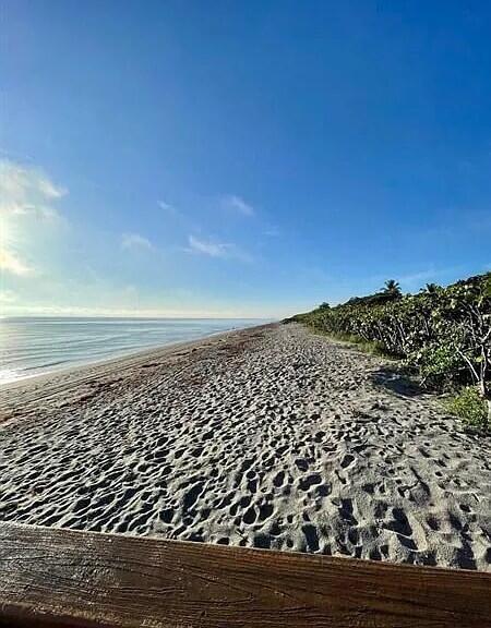 Building Photo - 1801 S US Hwy 1