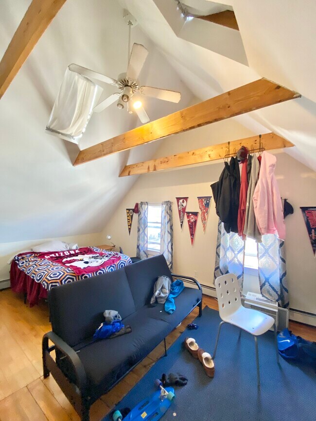 Foto del edificio - 19 Bennett St