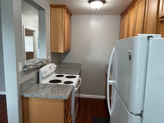 Foto del edificio - 5352 Young St
