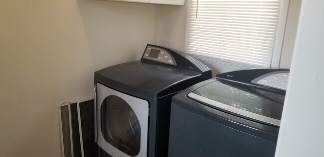 Foto del edificio - Cozy 2 Bedroom 1 bath located in heart of Crewe- Convenient to Fort Pickett