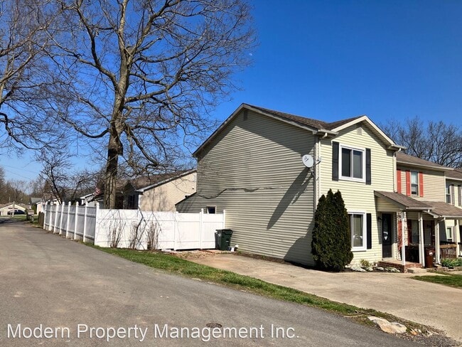 Building Photo - 2 br, 1.5 bath House - 418 Ryne Ct.