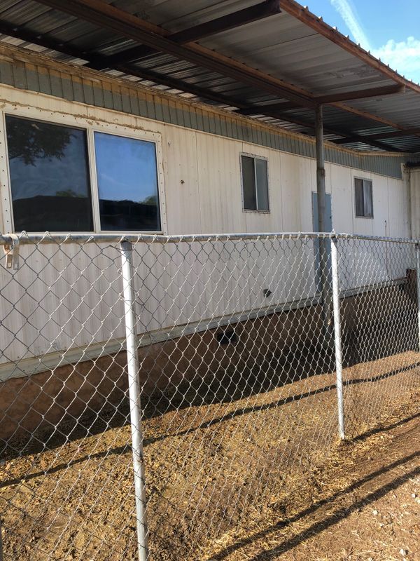 Foto del edificio - 5449 Bain St