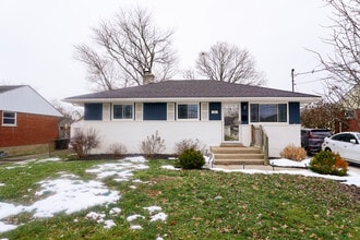 Building Photo - 10 Powhatton Dr