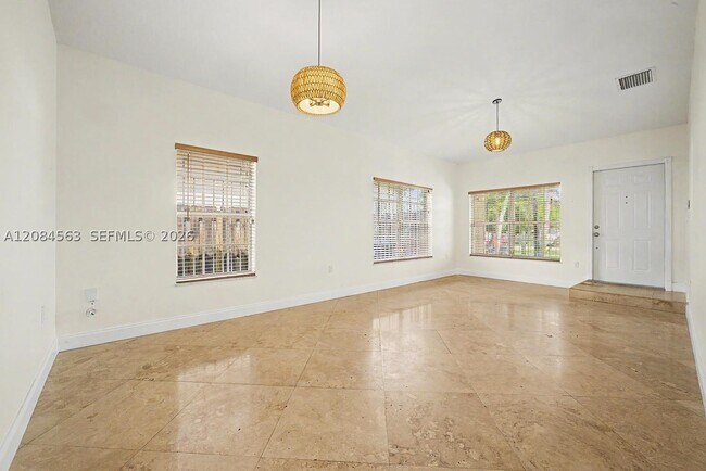 Foto del edificio - 309 SW 2nd St