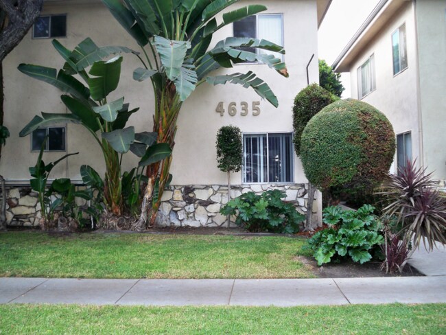 Building Photo - 4635 N Bellflower Blvd