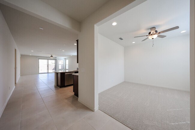 Foto del edificio - 3 bedroom + Den in Asante community
