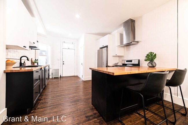 Building Photo - 3 br, 2.5 bath House - 4154 Second Ave.