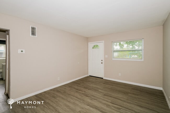 Foto del edificio - 5201 S 84th St