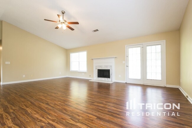 Building Photo - 2920 Williams Farm Dr