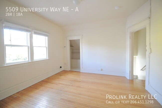 Building Photo - 5509 University Wy NE