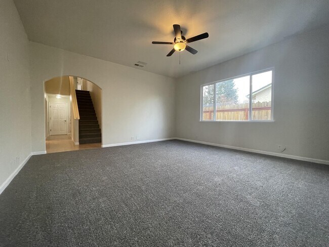 Foto del edificio - 1856 Devonshire Dr