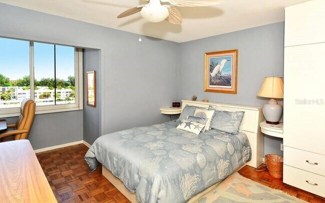 Foto del edificio - 1055 W Peppertree Dr