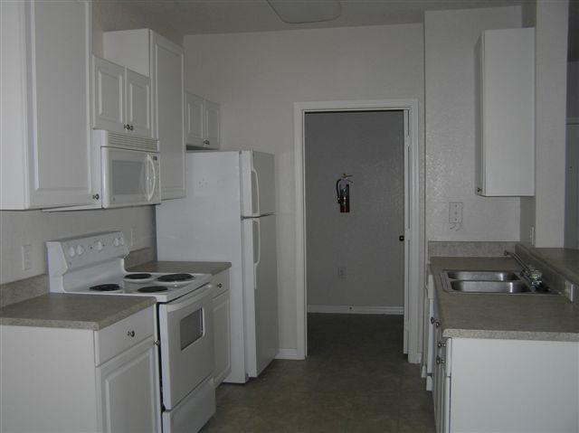 Building Photo - 6008