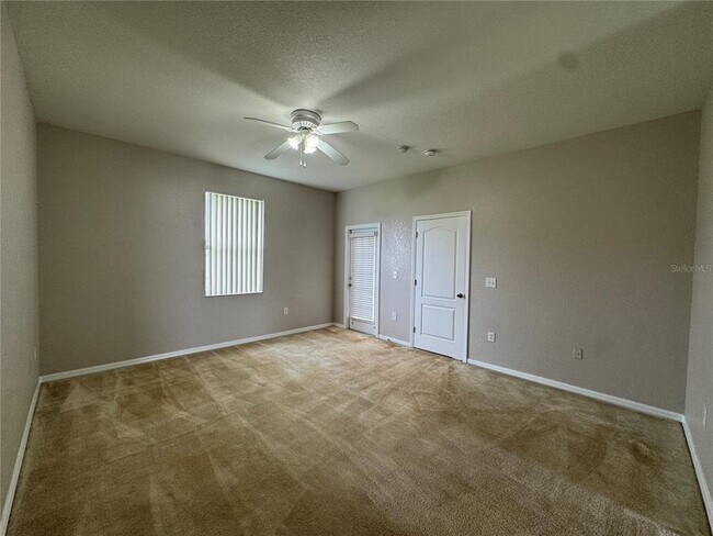 Foto del edificio - 1419 Bluff Loop