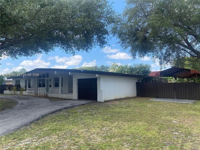 Building Photo - 700 Curtiss Pkwy