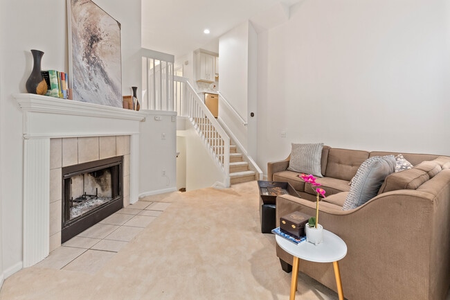 Building Photo - 1800 Campau Farms Cir