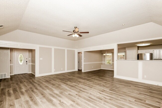 Foto del edificio - 1913 Green Willow Dr