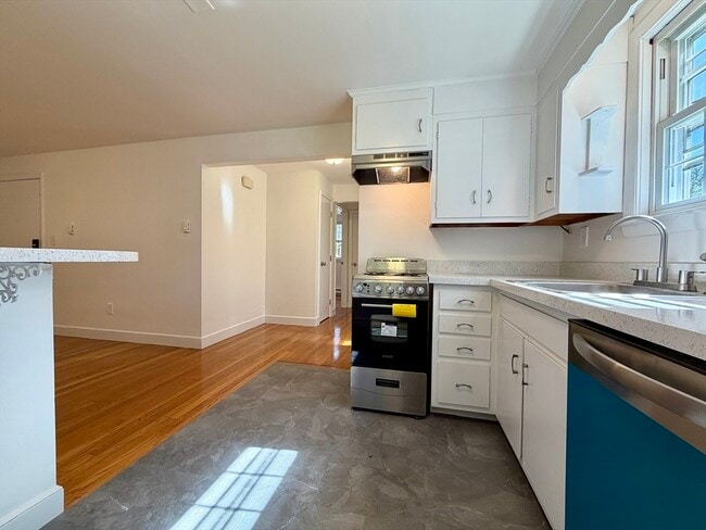 Building Photo - 15 Park Ave