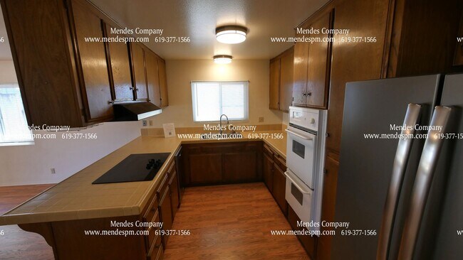 Building Photo - Beautiful 3 bd/ 2 bth Home in Clairemont M...