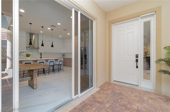 Building Photo - 13965 Avon Park Cir