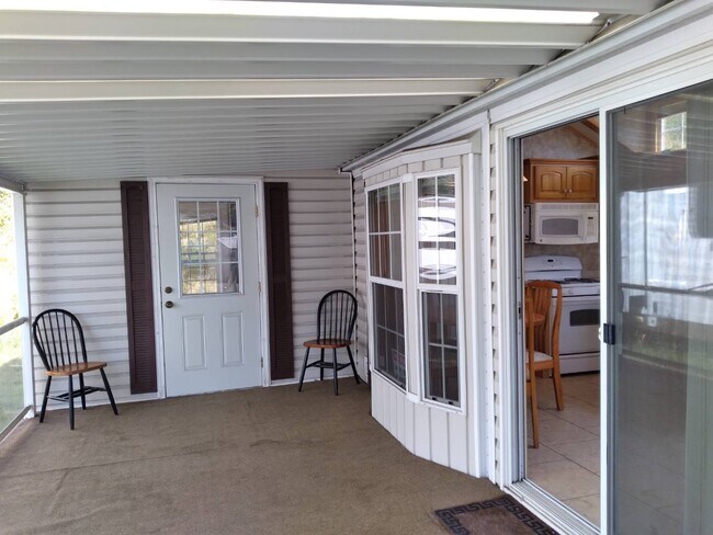 Building Photo - 7954 Birch Bay Dr