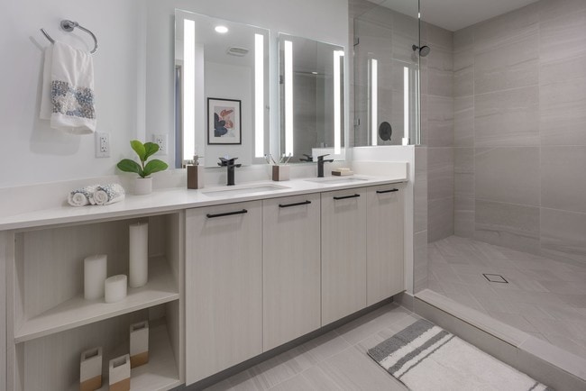 Bathroom - Maizon Brickell