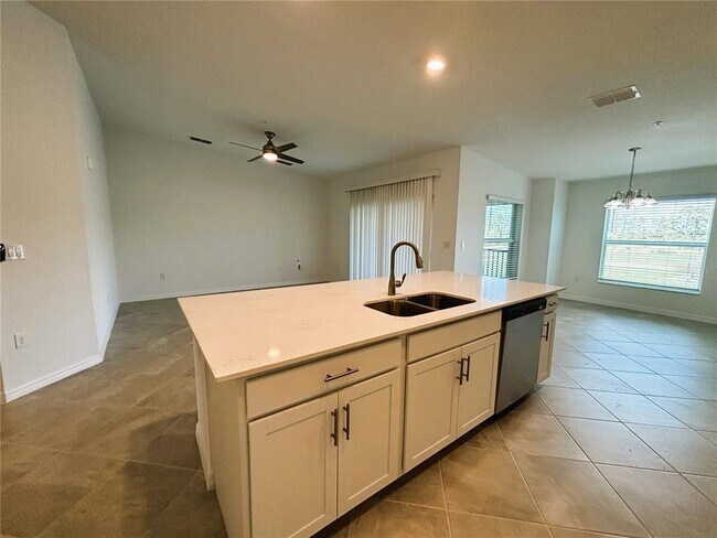 Foto del edificio - 17440 Opal Sand Dr