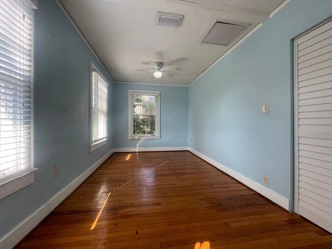 Foto del edificio - 4 BR Home only 2 blocks from Lake Eola Par...