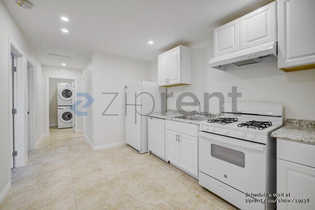 Foto del edificio - 1447 N Mountain Ave