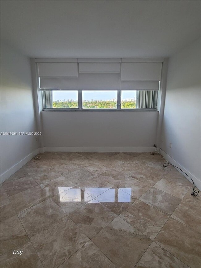 Building Photo - 16850 S Glades Dr