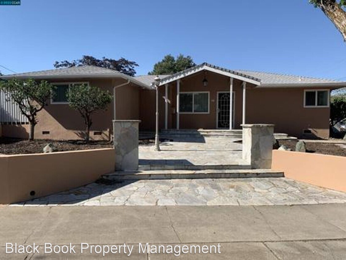 Primary Photo - 2 br, 2 bath House - 297 Buchanan Road