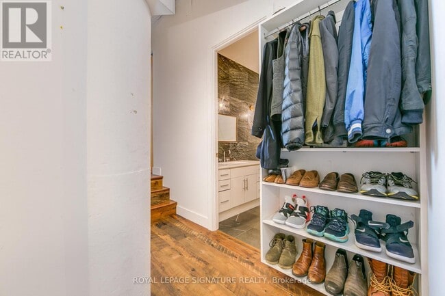 Photo du bâtiment - 155 Dalhousie St