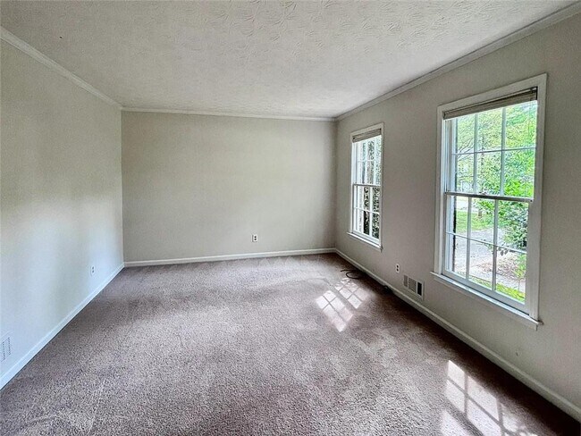 Foto del edificio - 3245 Moss Creek Dr