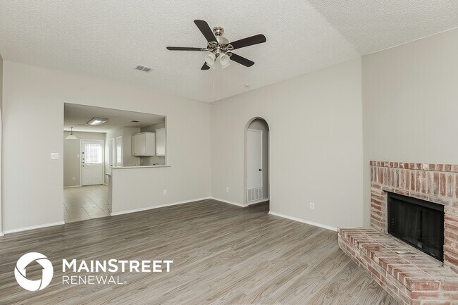 Foto del edificio - 705 Langford Dr