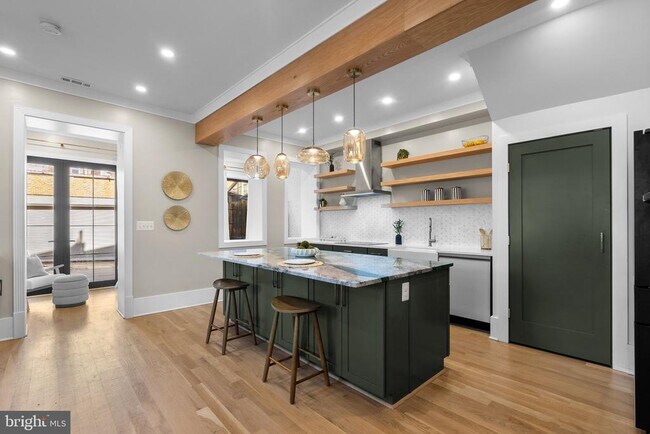 Foto del edificio - 1616 Kilbourne Pl NW