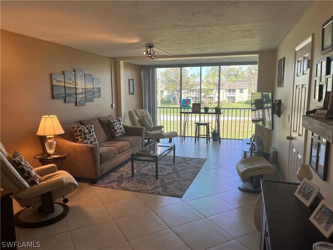 Foto del edificio - 1085 Forest Lakes Dr